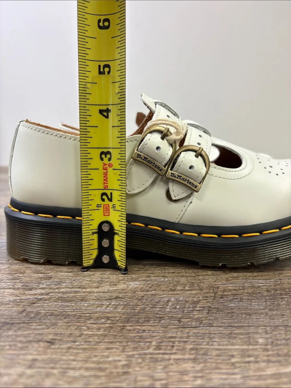 Dr. Martens 8065 Mary Jane White Leather Shoes Women’s US 6 NWT